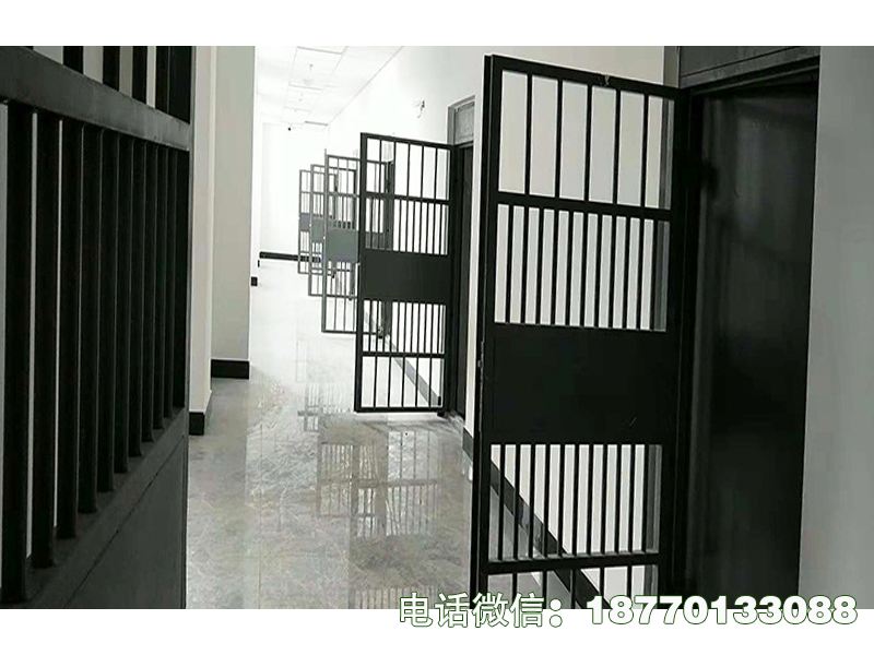 西塞山监狱宿舍铁门